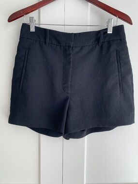 Wilfred by Aritizia The Effortless Shorts High Rise in black Women's size 10